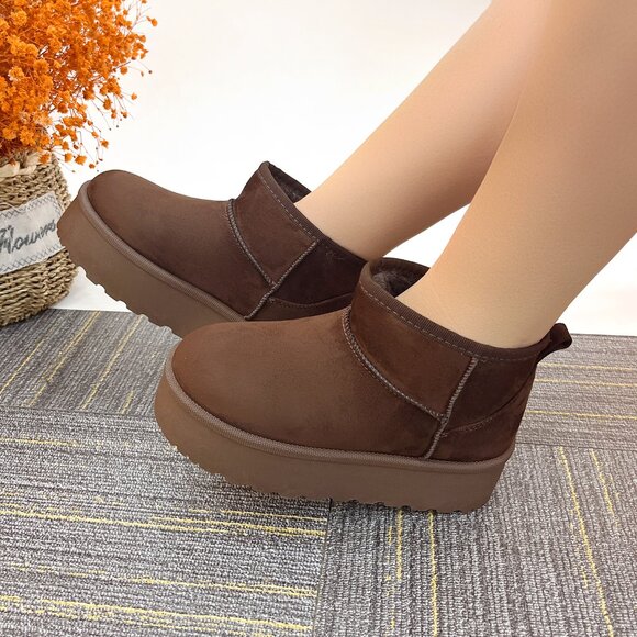 Women BROWN Winter Slip On Warm Fur Suede Snow Ankle Boots Slipper 2 Inch Sole - Picture 1 of 5